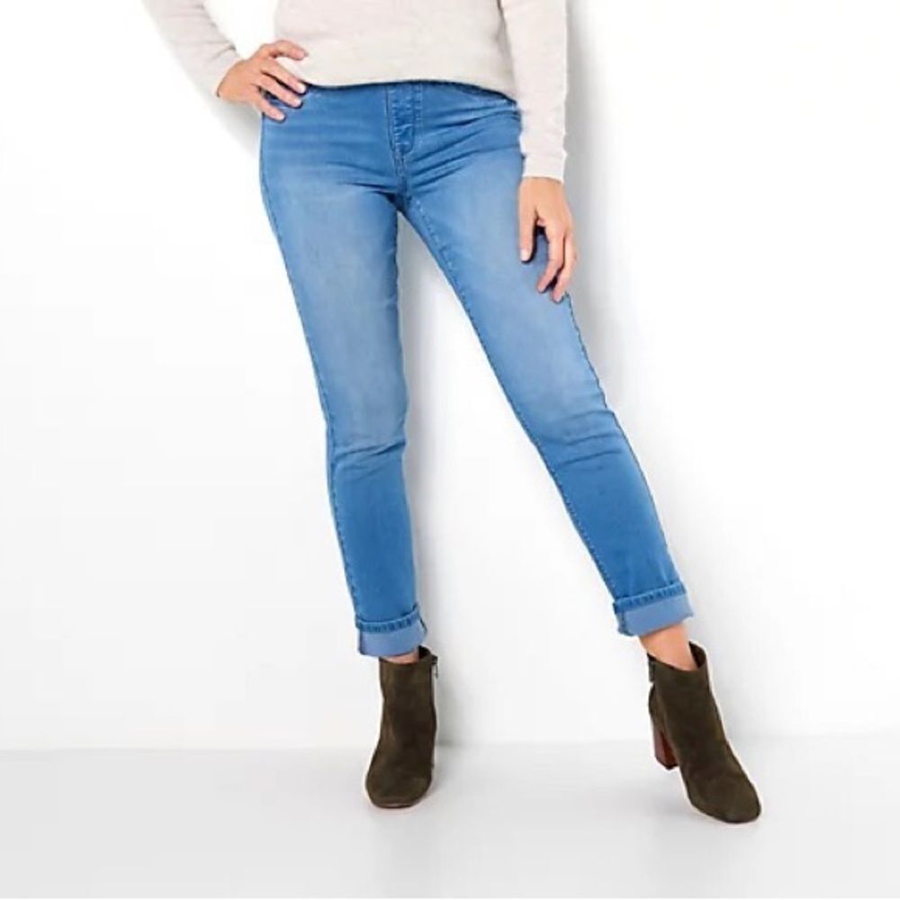 Laurie Felt Silky Denim Easy Skinny Pull-On Jeans